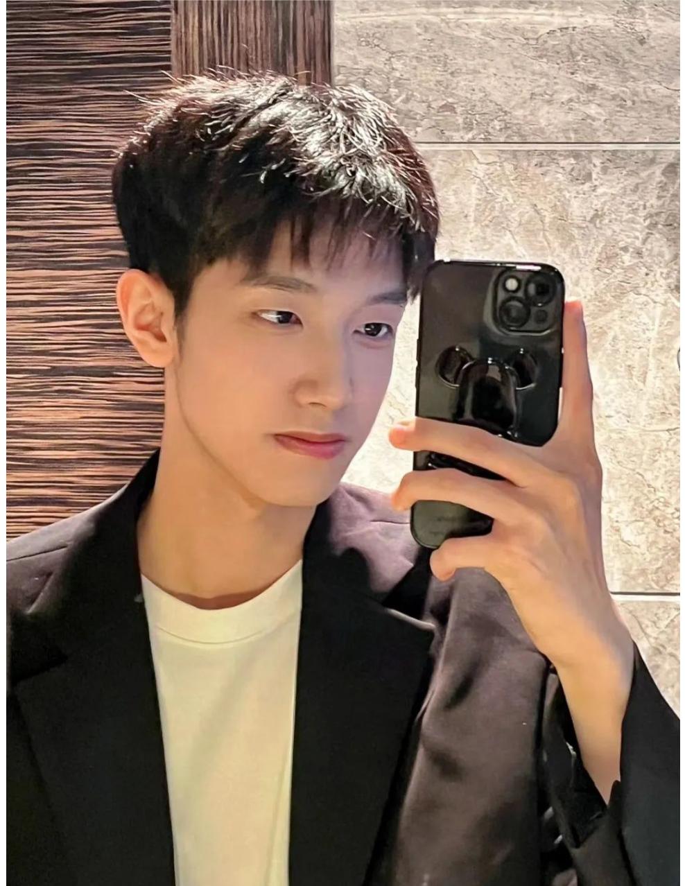 近五年男发流行风格,今冬流行渐变男发越看越有型