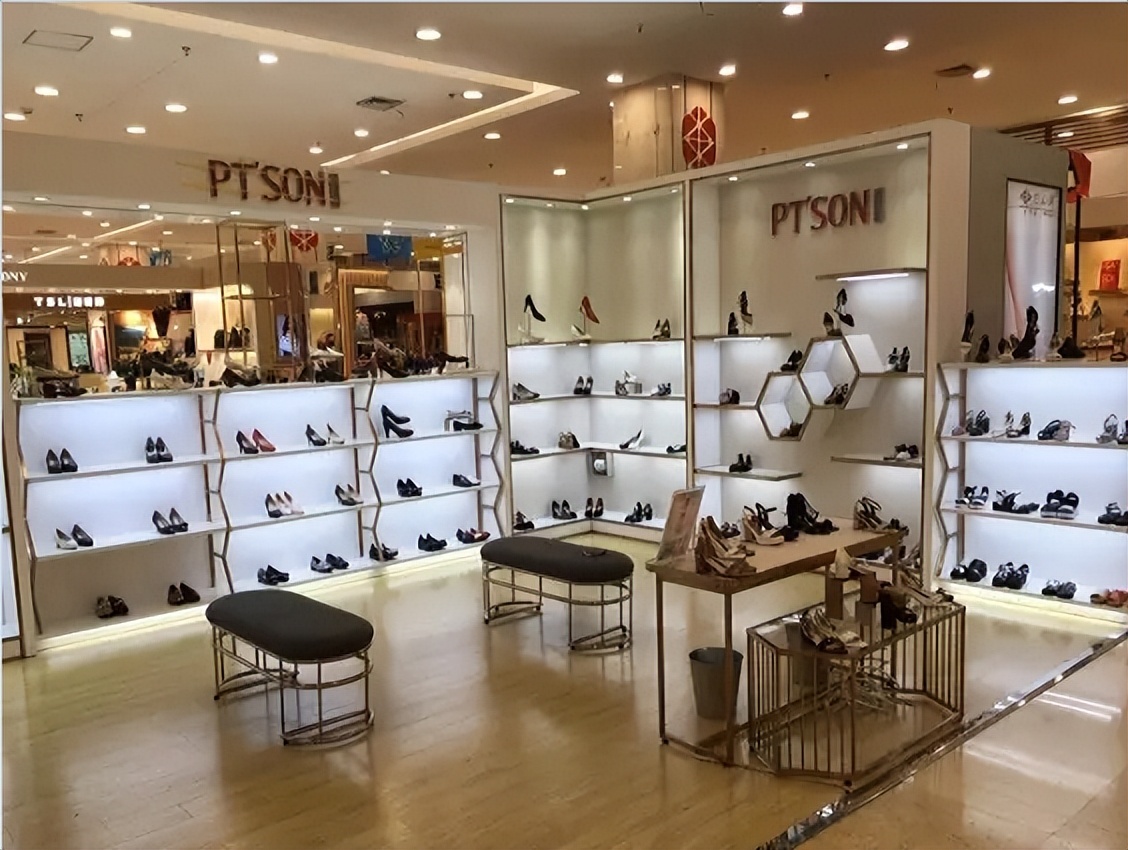 适合50岁女人鞋子品牌,50岁中年女人必买的鞋子就选这4双