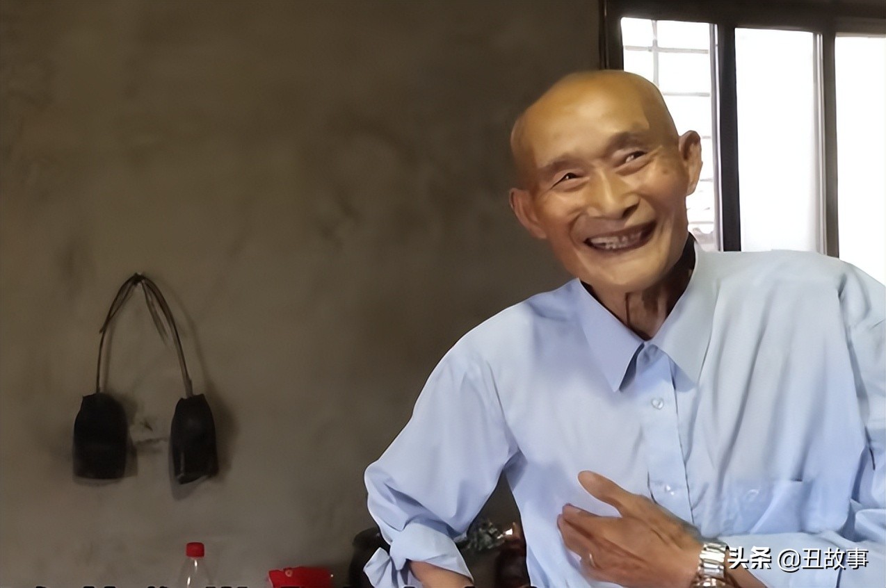 我花了1500元钱，买了一张70年前的遗照，送到千里之外的湖南怀化