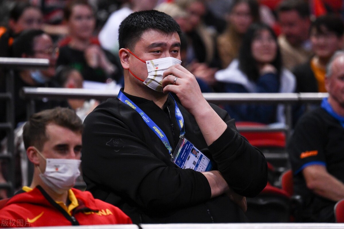 姚明能不能把中国篮球带向辉煌,如果姚明不受伤他能称霸篮坛