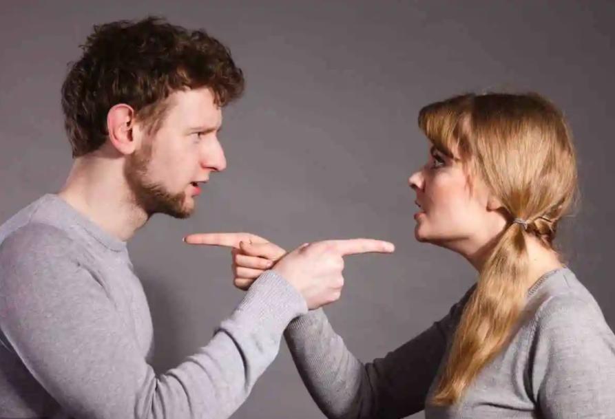 打架的时候身体会颤抖是什么原因,争吵打架身体为什么会发抖