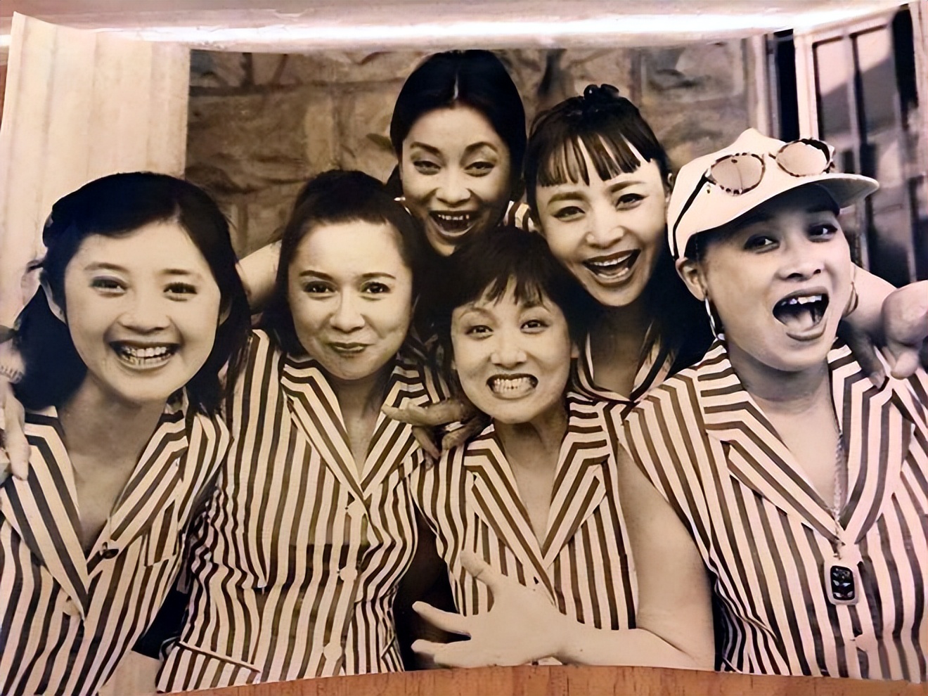 那英与高峰结过婚没有,那英与高峰的恋爱