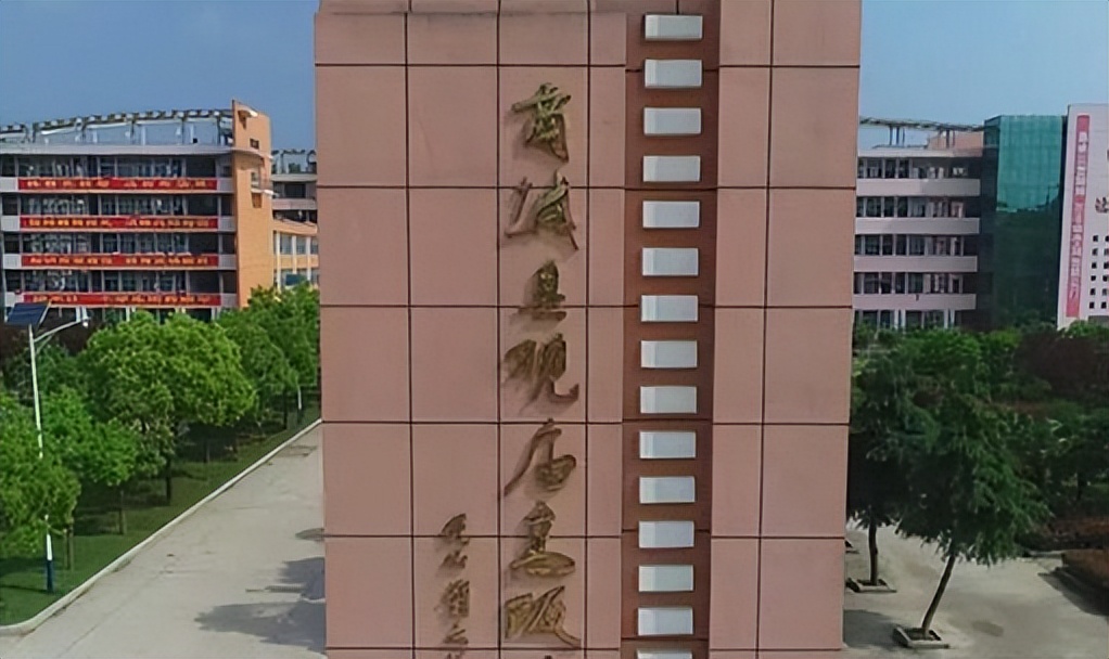 江群上清华工科实验班,寒门贵子744分考上清华