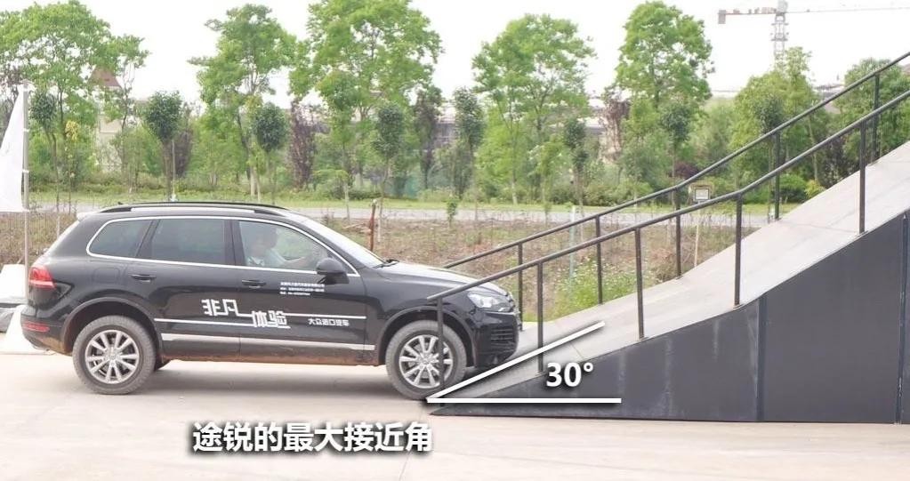 2011款大众途锐对比2019款途锐,大众途锐销量不好的原因