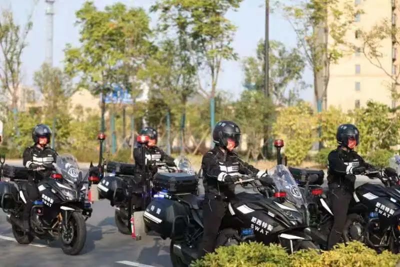 守护平安稳定我们在行动,国庆中秋长假全市治安稳定