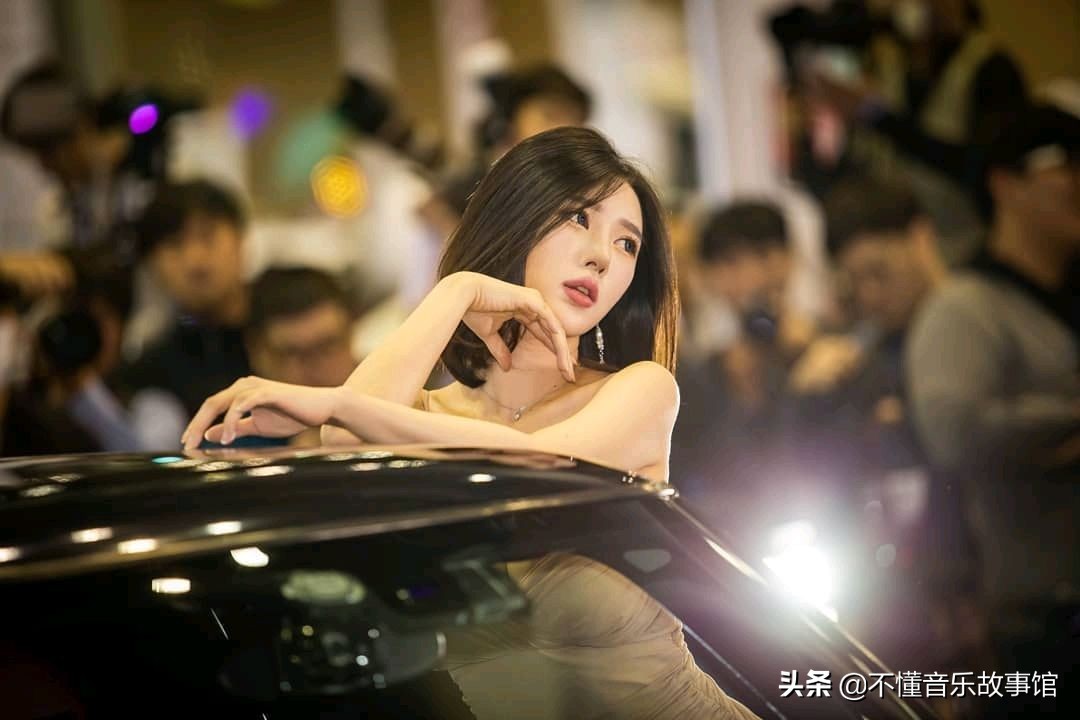 高清韩国最美十大车模,韩国美女车模柳多妍甜美高颜值