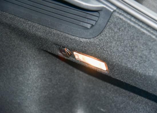 21款凌渡和21款思域哪个值得入手,凌渡1.8t和思域1.5哪个好