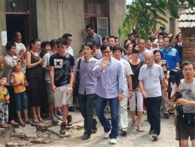 成龙谈林凤娇和房祖名,成龙谈林凤娇房祖名