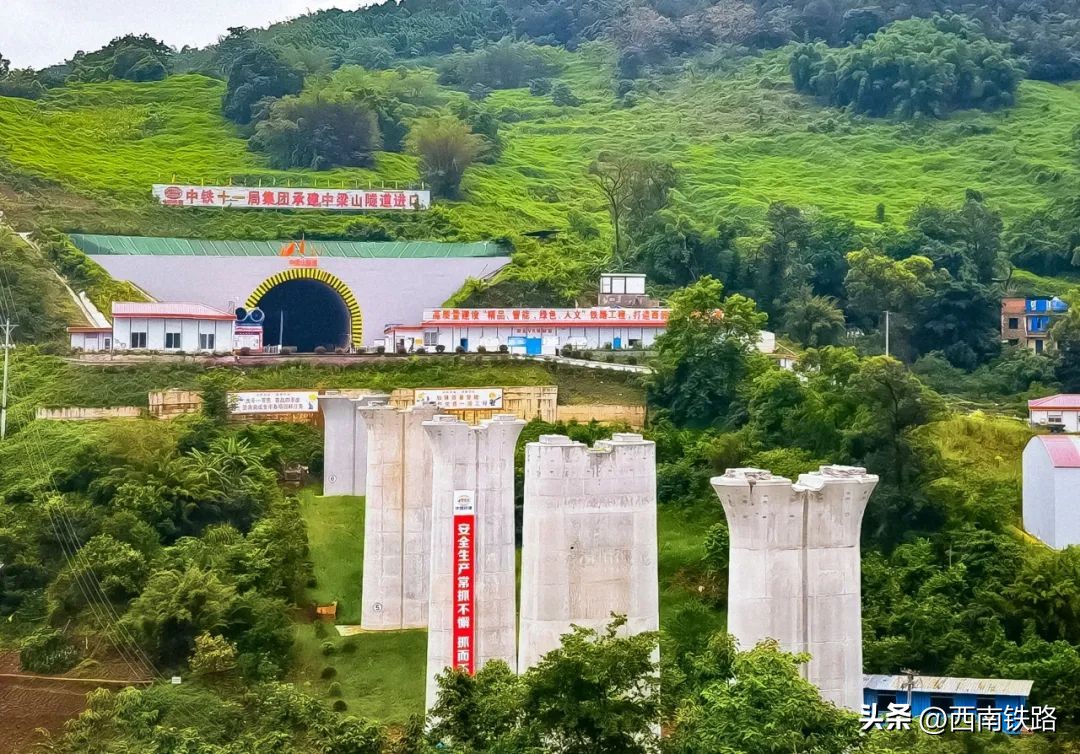 渝昆高铁设计时速是多少公里,渝昆高铁时速是多少