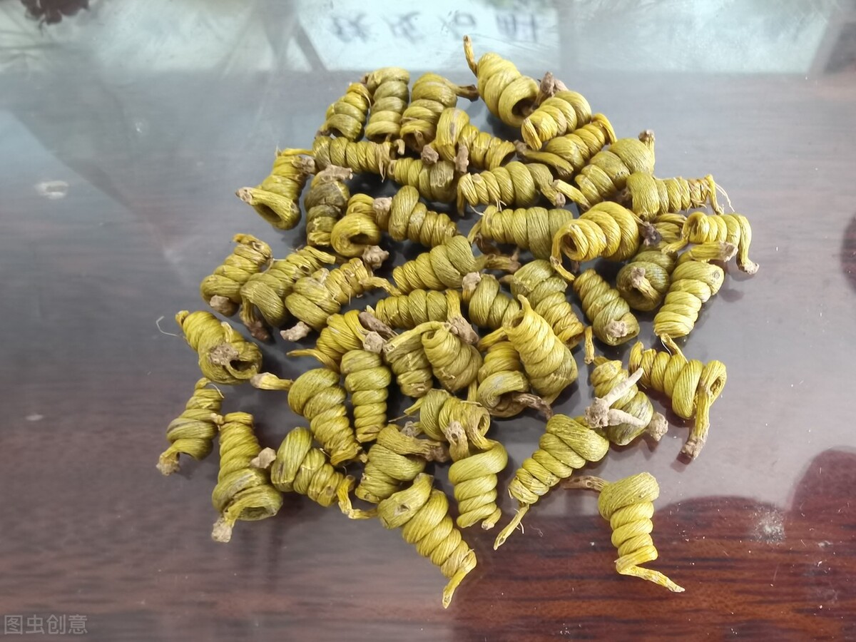 小杨哥带货打假回应,小杨哥卖货被网友带偏