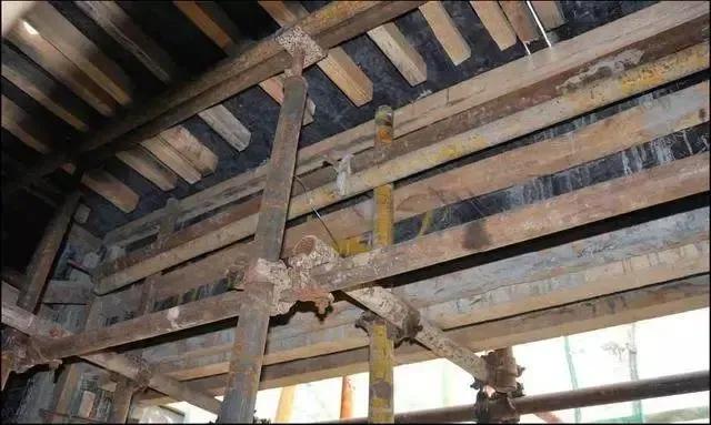 关于模板支架施工安全技术措施,项目安全生产管理方案主要内容