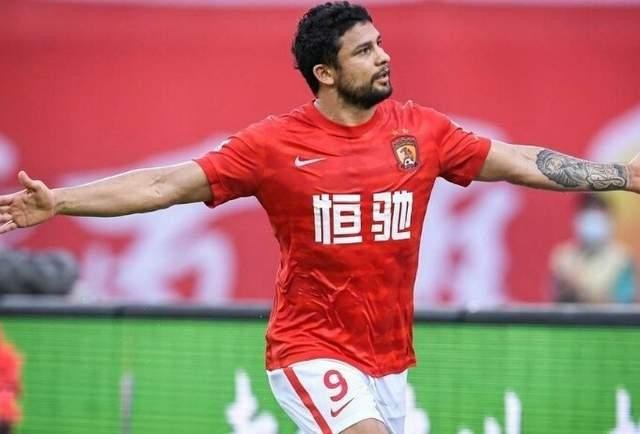 中超年年搞“归化”,为什么没有大牌球星?