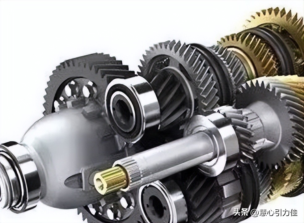 材料特性与机械设计优化，其刚度、耐腐蚀性的变化有什么不同