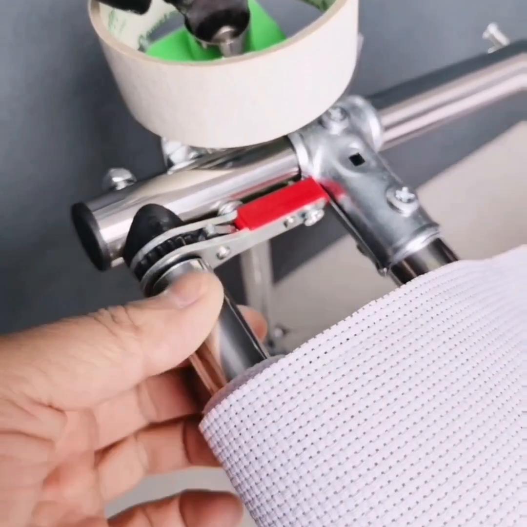 十字绣绷紧框制作,十字绣怎么拿管子绣