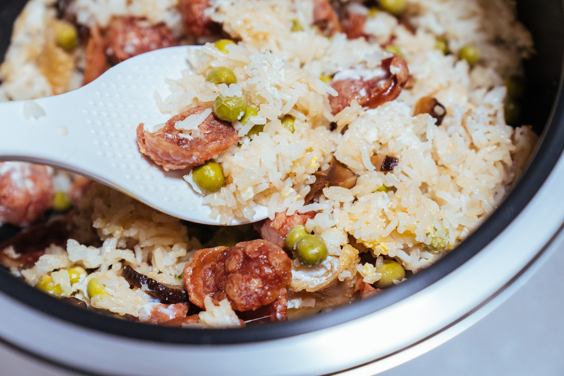 买什么样的电饭煲做出的米饭香,什么牌子的电饭煲焖饭好