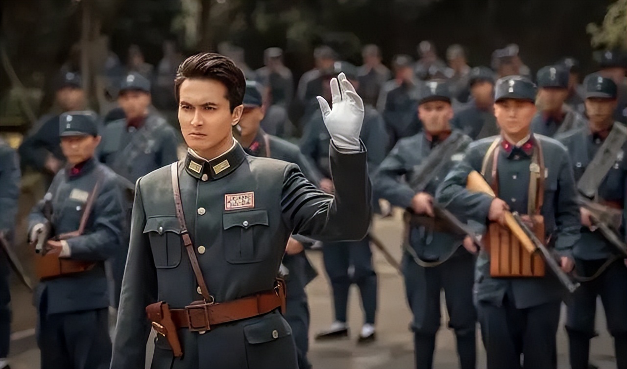 52岁演少女,借拍戏之名行咸猪手,影视圈这些畸形现象,该改改了