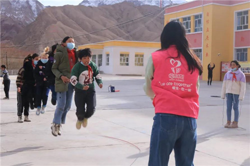 为中国足球梦想助力,为农村孩子筑梦爱心公益活动