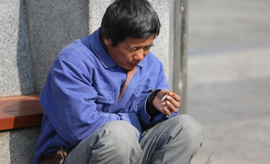 农民被警察抓走了后续,陕西一村民被查处