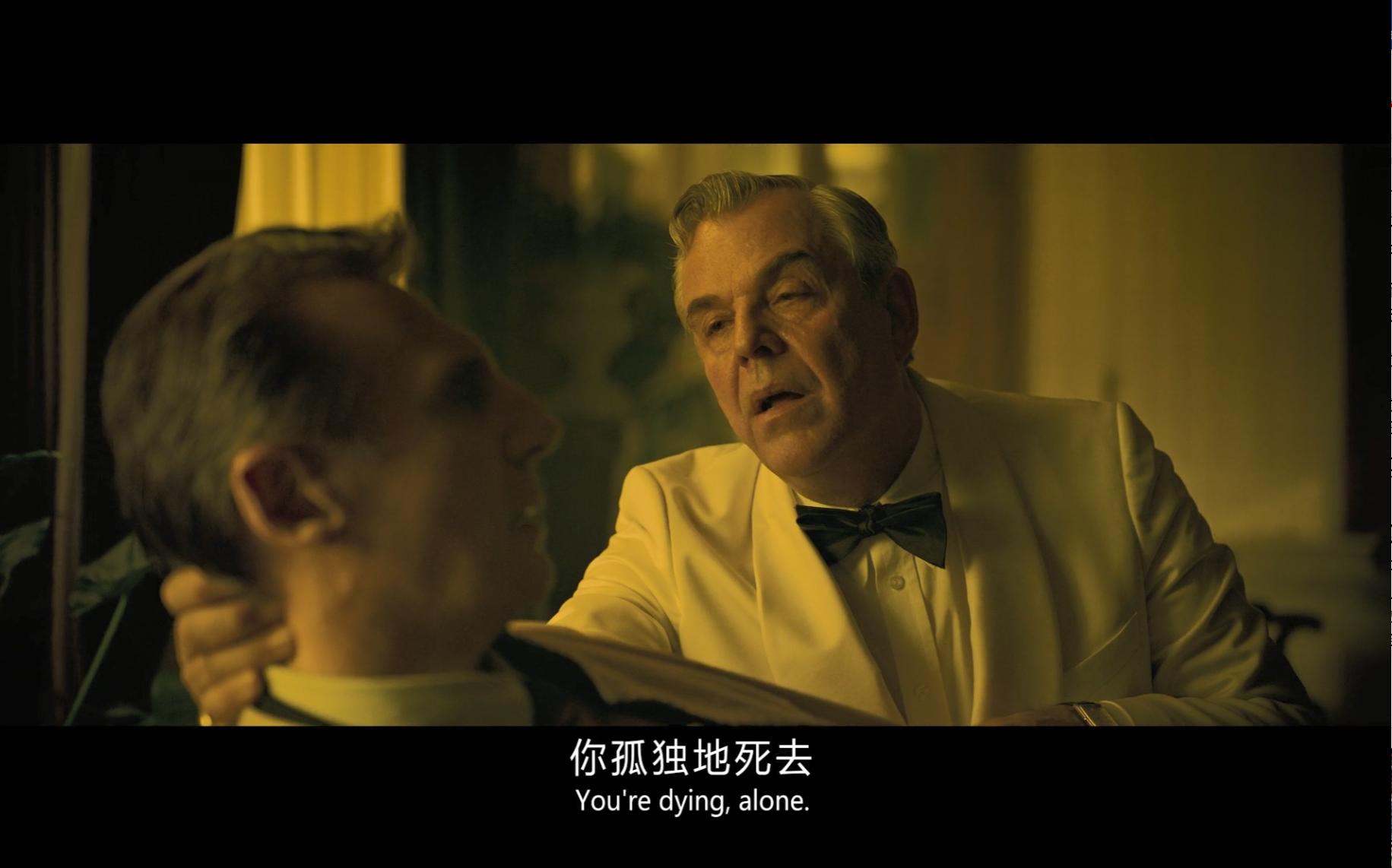 第72分钟，马洛溜进科巴塔俱乐部，顺手穿上了一件风衣