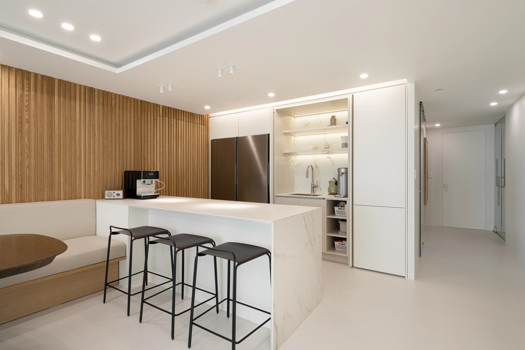 小客厅如何选沙发显得大,小客厅没有沙发如何做到简洁大气