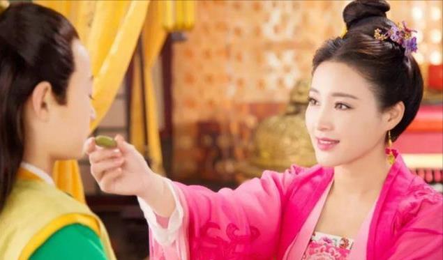 俗语男怕小嘴女怕大鼻,男怕小嘴女怕大鼻的含义