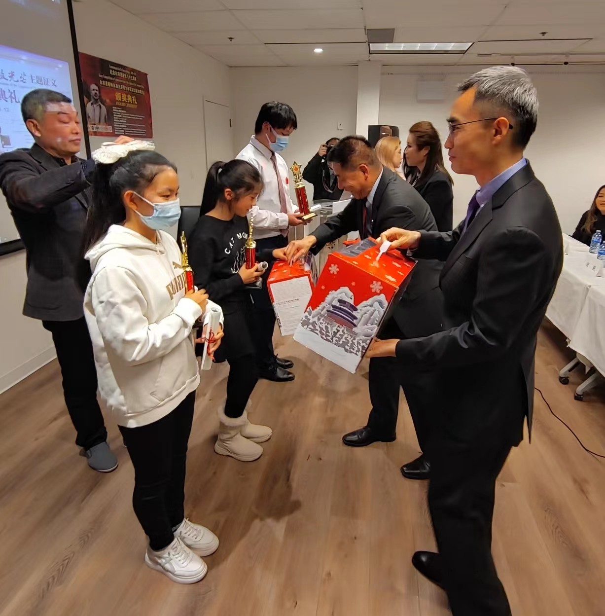 白求恩精神作文,白求恩征文