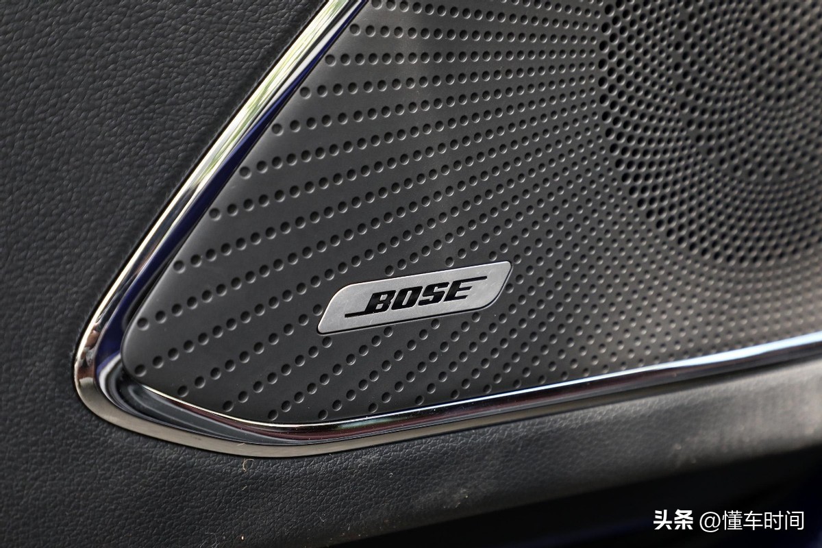 年轻红旗hs5选什么颜色,2022款红旗hs5优点和缺点