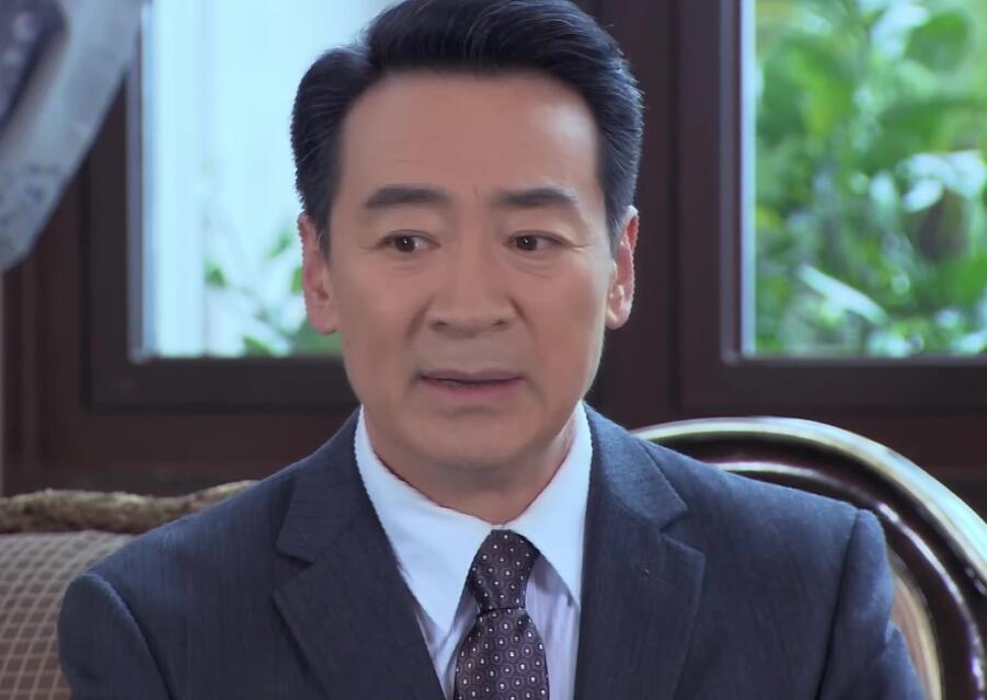 老戏骨们刚出道时多好看?唐国强英气逼人洪剑涛不演贾宝玉可惜了