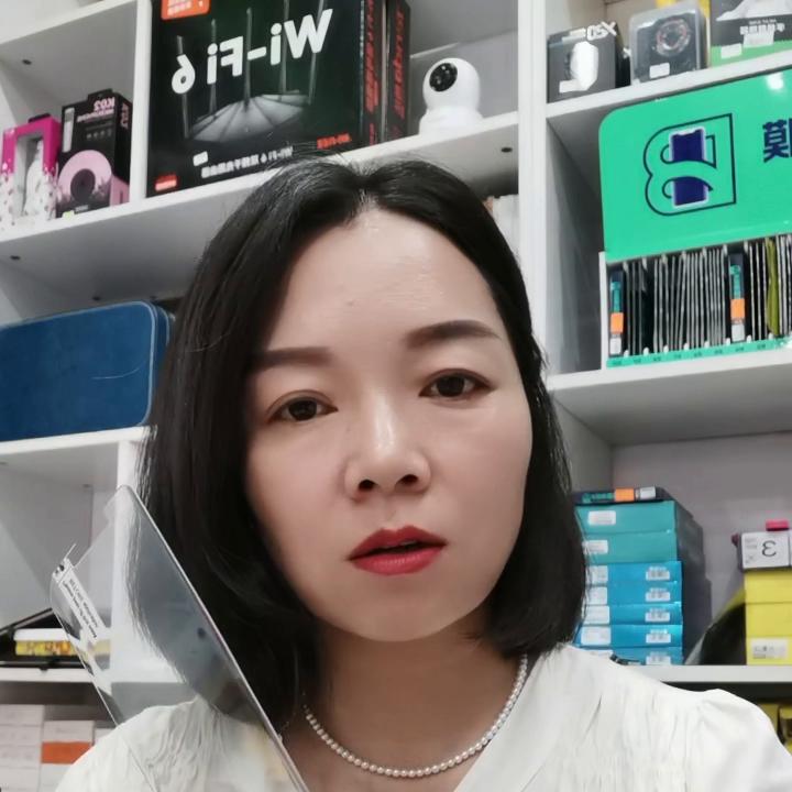 手机专业贴膜的有没有塑料膜,手机厂商的免费贴膜