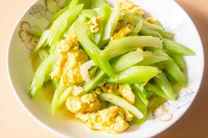 生菜低脂美味减肥必备,减脂蔬菜沙拉西兰花生菜