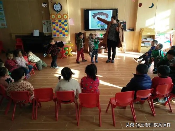 屈老师中班语言教案小老鼠上灯台,小班语言小老鼠的裁缝店教案