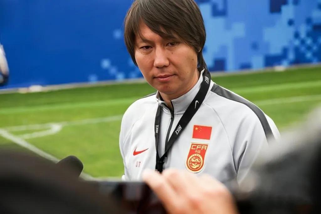 揭秘陈姓足协官员案件：巨额贿赂、管理漏洞与文化建设！