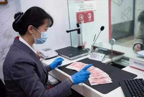 银行宁肯让客户排队也不多开窗口,银行客户排队不耐烦怎么解决