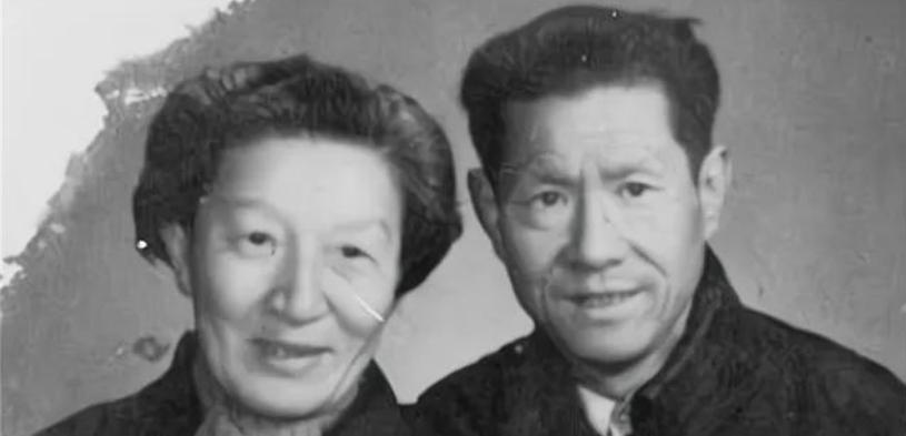 清朝最后一个格格都不敢说的话,清朝最后一位格格不是亲生