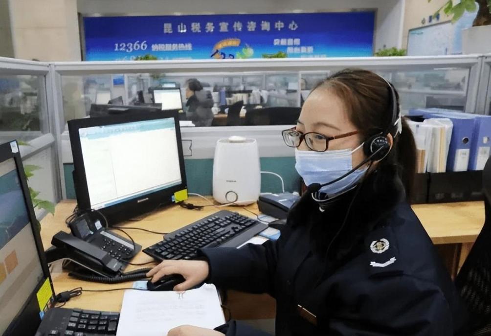 公务员工资够不够养家,公务员工资不到一万怎么办