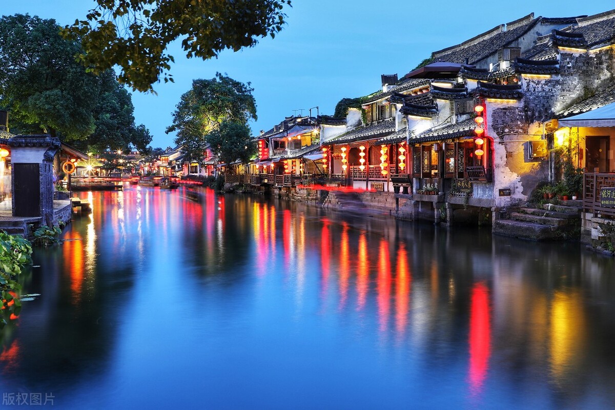 夏天自驾游最凉快的地方,旅游十大必去的地方中国夏天