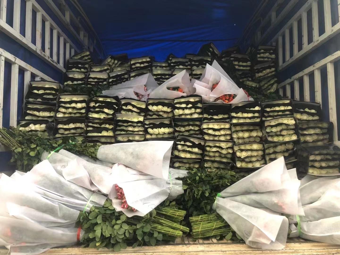 鲜花批发商卖货渠道,鲜花批发商的进货渠道及注意事项