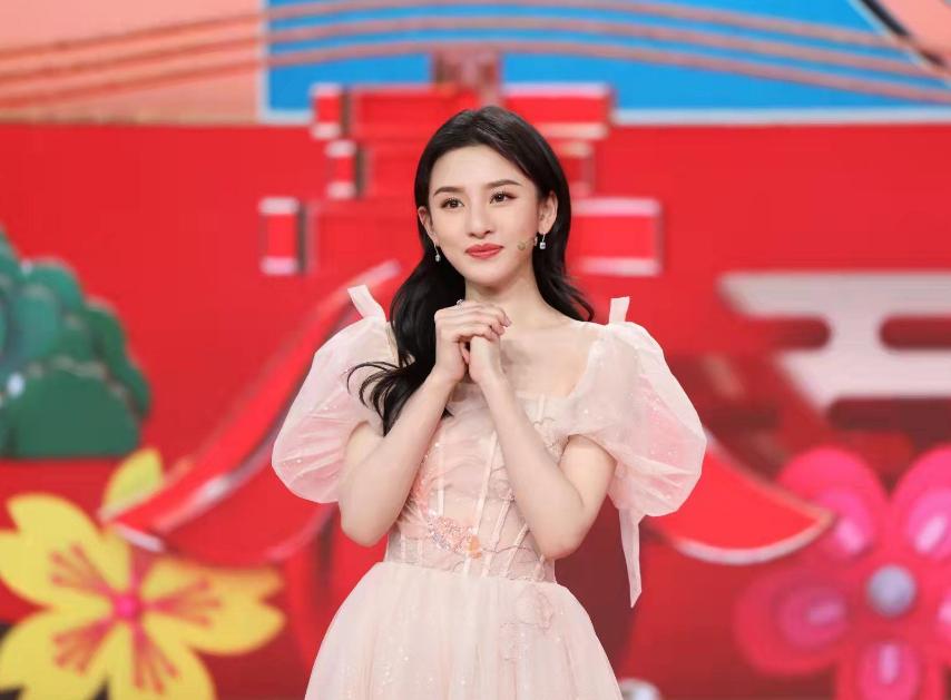 虎年春晚上的21位女星，穿着各有各的特色，有的让人倍感惊艳