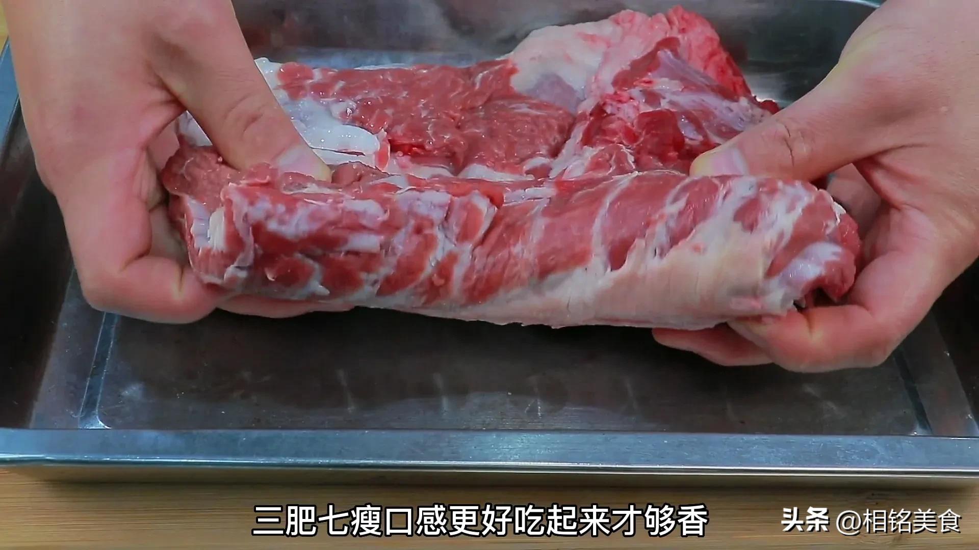 羊肉馅饺子怎么调馅不腥不膻,羊肉饺子馅咋调味不散