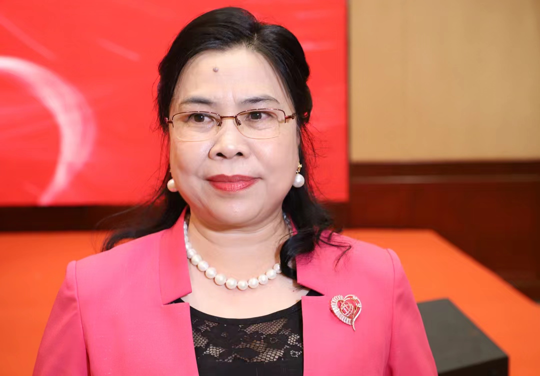 巾帼商会企业家,巾帼展风采情暖半边天