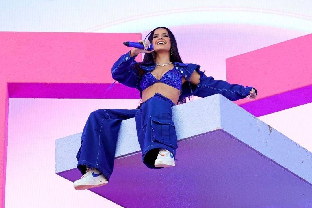 becky西班牙女歌手,becky歌手