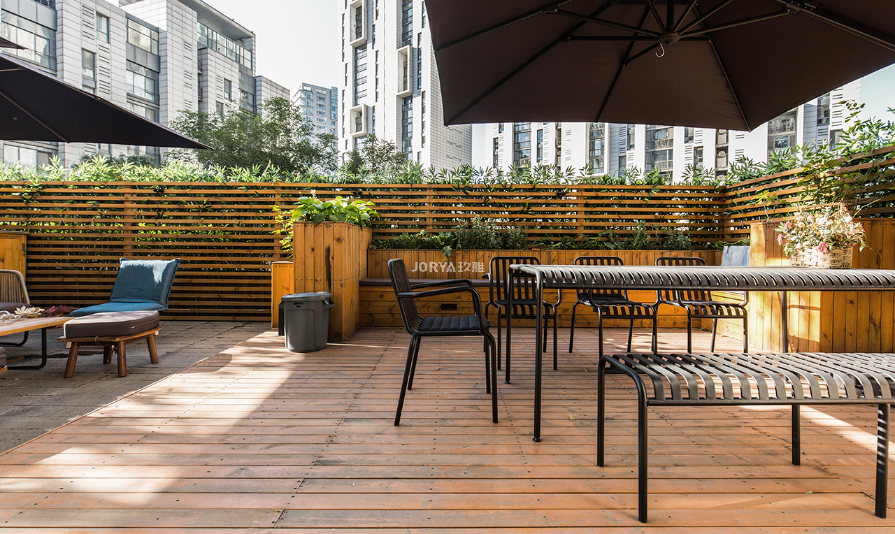 令人眼前一亮的艺术氛围，好像杂志里的家