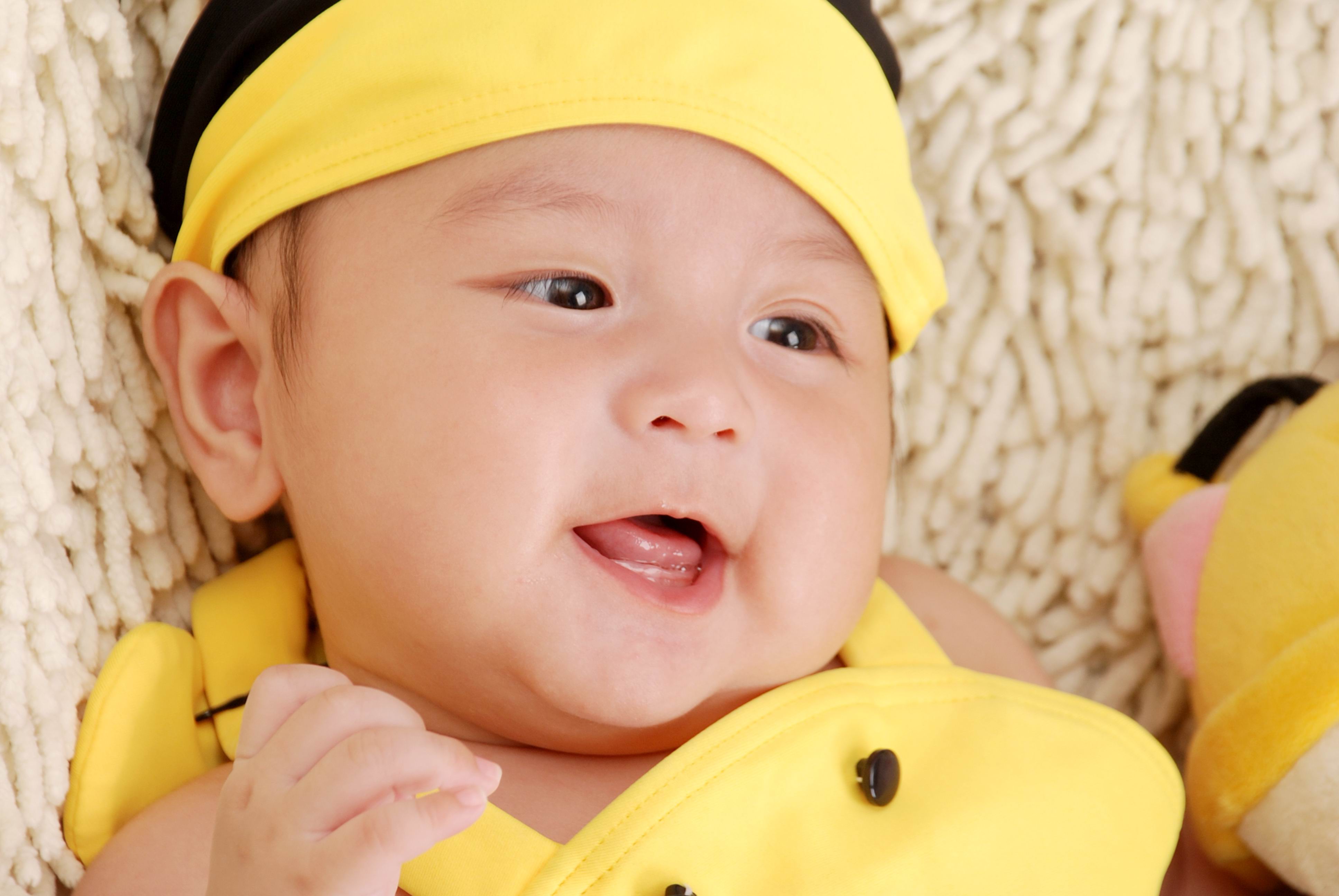 三个月的孩子一天拉四五次怎么办,3个月纯母乳宝宝多久拉一次屎