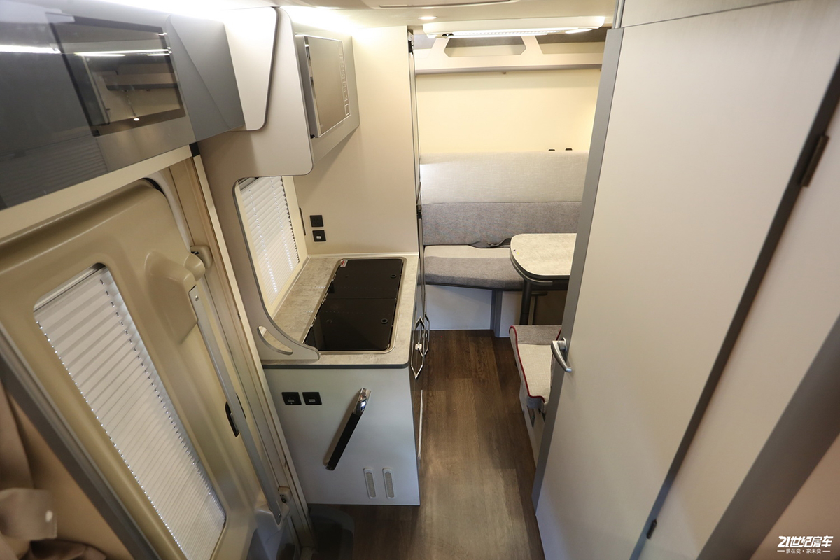 四驱房车价格5-10万元,全新全款房车10万左右