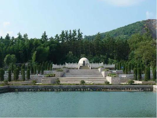 陈独秀一生中的四个女人,陈独秀有几个儿女