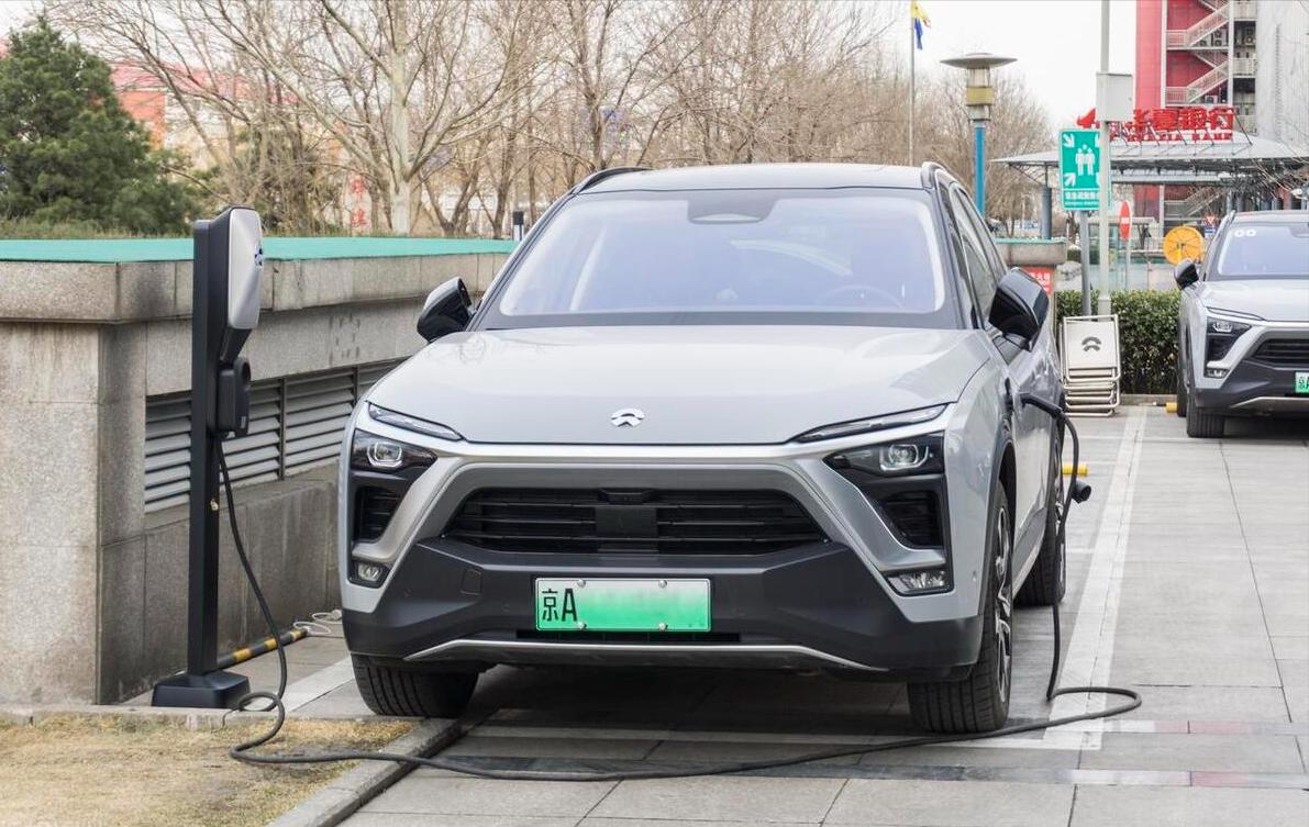 新能源汽车使用寿命一般几年,比亚迪宋plusdmi电池衰减严重吗