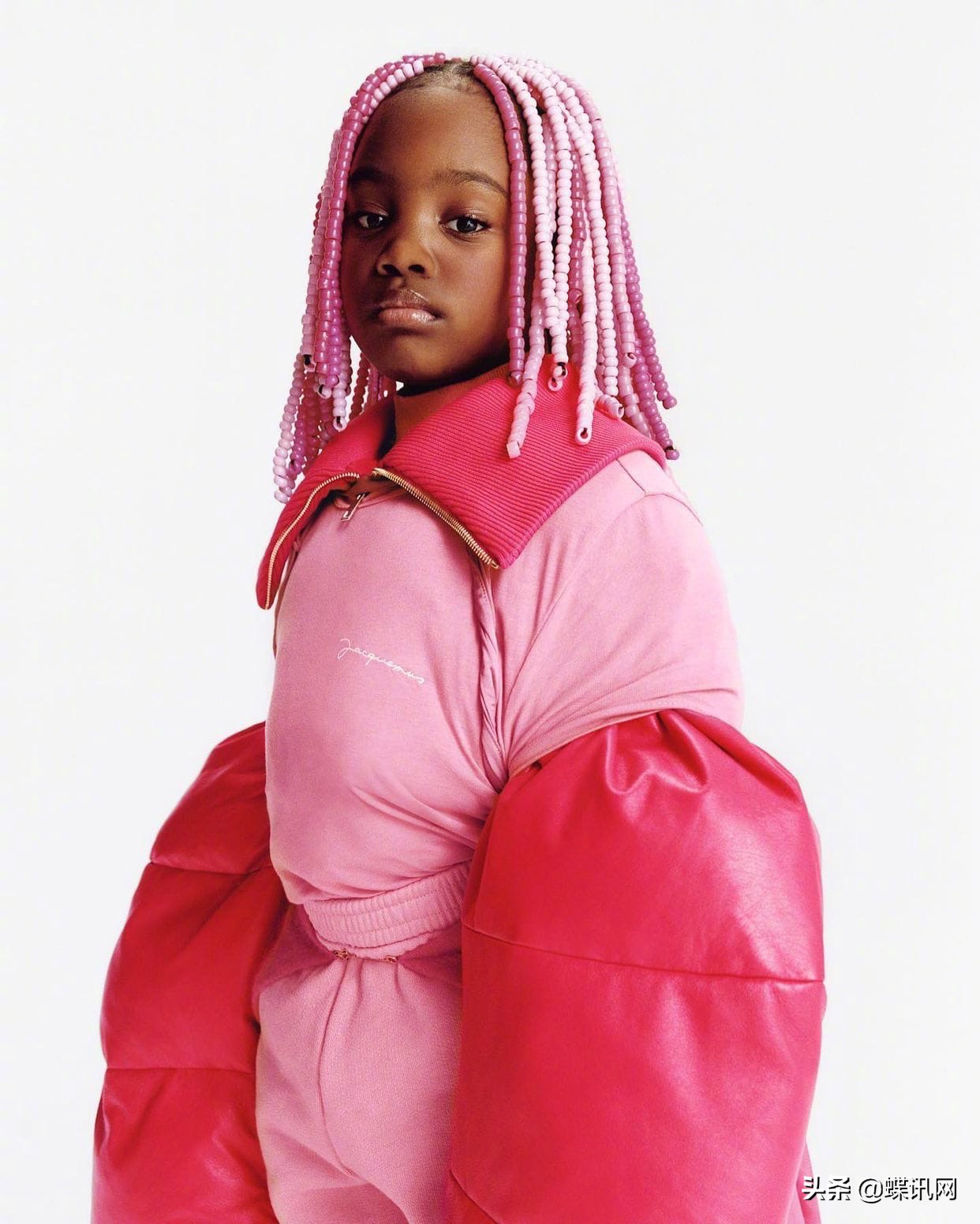 jacquemus2021女装发布会,jacquemus秋冬巴黎时装周