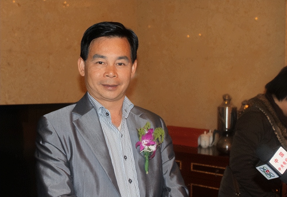 董明珠26个亿现状,亏了几千万的老板