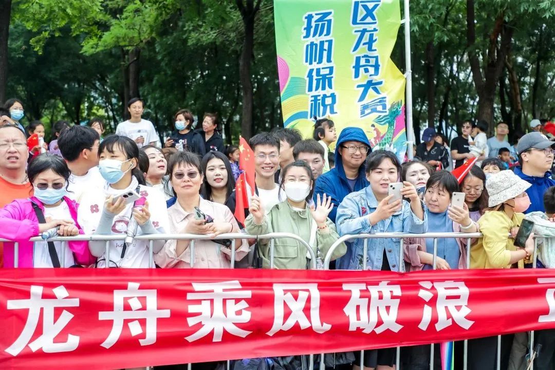 百舸争流竞扬帆不负众望勇夺魁,百舸争流龙舟竞渡