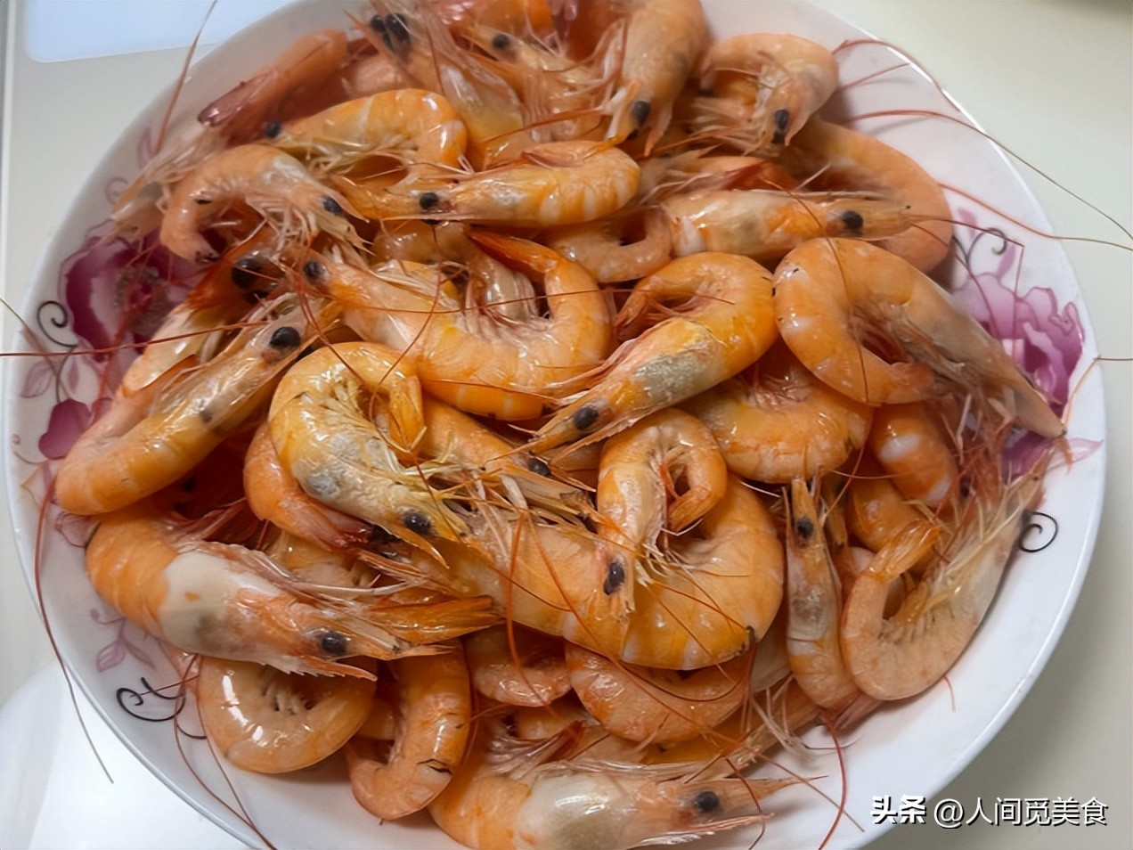 大哥亲自下厨做私房菜给我吃,大哥亲自下厨做饭